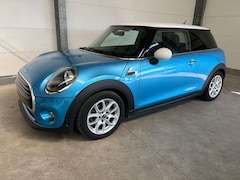 Bild des Angebotes MINI Cooper Aut.+Conn.Media+PDC+Excitement+Pepper