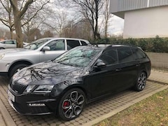 Skoda Octavia RS 245