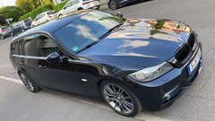 Bild des Angebotes BMW 330 330D M-Paket. Edition Sport top Ausstattung