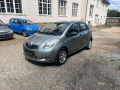 Bild des Angebotes Toyota Yaris Luna 1.3 VVT-I 1 Hand Tüv neu Winterreifen