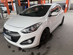 Bild des Angebotes Hyundai i30 1.4 CRDi Coupe Classic