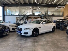 Bild des Angebotes Jaguar XE Pure Lim. *NAVI*360°KAMERA*TEMPO*BI-XENON*PDC