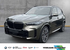 Bild des Angebotes BMW X5 50 e M Sport Sportpaket HUD Luftfederung AD Niveau