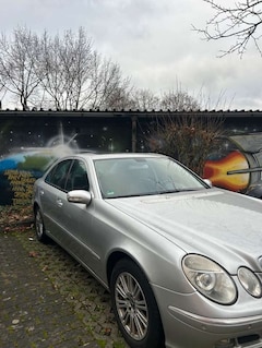 Bild des Angebotes Mercedes-Benz E 240 Mercedes-Benz E 240 (W211) – Automatik – LPG – TÜV