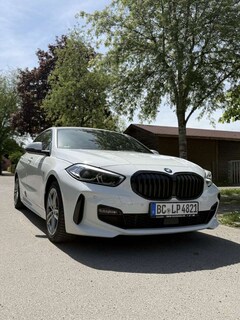 Bild des Angebotes BMW 118 118d Aut. M Sport Garantie