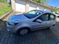 Bild des Angebotes Renault Clio Clio TCe 100 Dynamique