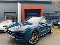 Bild des Angebotes Porsche Cayenne E-Hyb #SPORT DESIGN! MEGA SPECIFICATION!