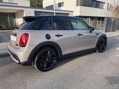 Bild des Angebotes MINI Cooper S MINI 5-TÜRER Aut. Yours Trim