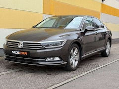 Bild des Angebotes VW Passat Lim. Highline2.0 TDI *NAVI*AHK*SHZ*4M SITZ-MES.