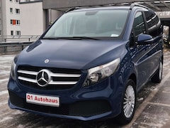 Bild des Angebotes Mercedes-Benz V 220 d 9G/LIEGEPAKET/NAVI/CARPLAY/DAB/RFK/AHK/SH/5SITZE