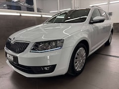 Bild des Angebotes Skoda Octavia Combi L&K LEDER STHZG XENON AHK SHZ PDC