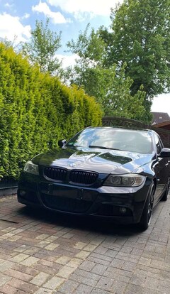 Bild des Angebotes BMW 335 BMW E90 335i LCI