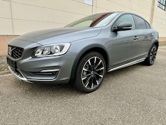 Bild des Angebotes Volvo S60 Cross Country D4 Summum AWD Aut.