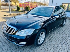 Bild des Angebotes Mercedes-Benz S 320 CDI 4Matic*NAVI*LEDER*4xSITZHZG*AHK*TOP*