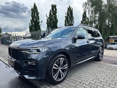 Bild des Angebotes BMW X7 M M50 i,88.000 KM, 7.SITZER,MASSAGE,SITZBELÜFTUNG,HARMAN/KARDON,KAMERA,BMW SCHECKHEFT,LASER,ACC,TOP !!