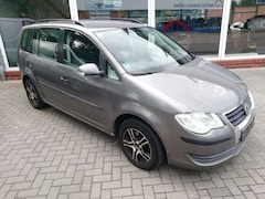 Bild des Angebotes VW Touran 1.9 TDI DPF Conceptline /7-Sitzer/AHK/Met./1. Hd.