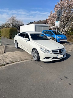 Bild des Angebotes Mercedes-Benz E 550 AMG