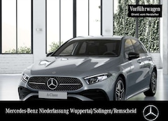 Bild des Angebotes Mercedes-Benz A 180 AMG+NIGHT+AHK+LED+KAMERA+TOTW+KEYLESS+7G