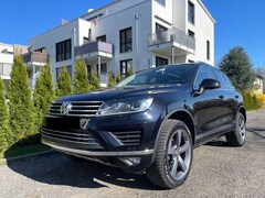 Bild des Angebotes VW Touareg Touareg 3.0 TDI Pano Luft Stdhzg. ACC AHK R-Line
