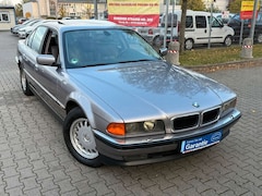 Bild des Angebotes BMW 735 iA AUTO*LEDER*NAVI*TV*EGSD*M.SPORT-LR*SHZ*VOL