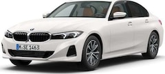 Bild des Angebotes BMW 318 i Automatik *Navi*Rückfahrkamera*PDC*SHZ*LED*