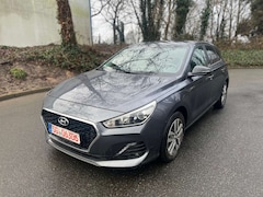 Bild des Angebotes Hyundai i30 1.6 YES! Automatik / Kamera / Navi