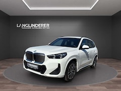 Bild des Angebotes BMW iX1 xDrive30 M Sport NP66089,- HUD WirelessCharg