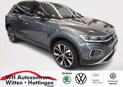 Bild des Angebotes VW T-Roc 1.5 TSI Style Black Style PANORAMA STANDHZG NAV...