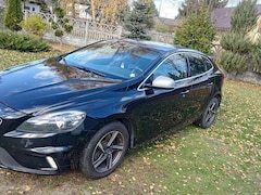 Bild des Angebotes Volvo V40 D4 Momentum