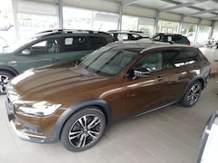 Bild des Angebotes Volvo V90 Cross Country 2.0 Diesel Pro B4 AWD /Standhzg./Leder/Met./AHK