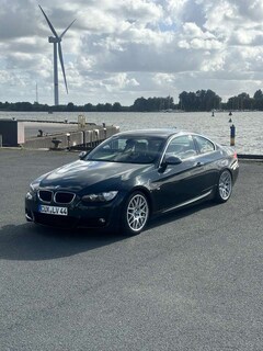 Bild des Angebotes BMW 325 325i Coupe Aut.