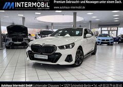 Bild des Angebotes BMW 550 e xD M-Sport Pro*PANO*B&W*ICONIC*AHK*360°