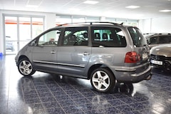 Bild des Angebotes VW Sharan 2,0 TDI 7-Sitzer 1-Hand AHK Navi Tempomat