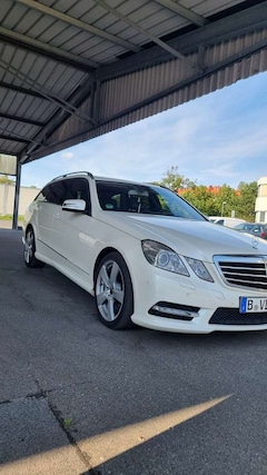 Bild des Angebotes Mercedes-Benz E 300 T CDI DPF BlueEFFICIENCY 7G-TRONIC Avantgarde