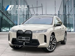 Bild des Angebotes BMW iX M70 xDrive Innovationspaket B&W Surround