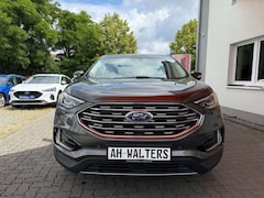 Ford Edge Titanium 4x4=Pano-Leder-Carplay-Navi-AHK=