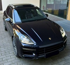 Bild des Angebotes Porsche Cayenne Turbo/Matrix,AHK,HAL,Luft, 21“ Spyder,Pano, BOSE