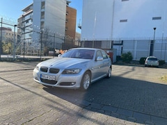 Bild des Angebotes BMW 325 325i Aut.