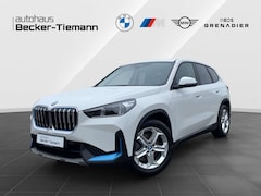 Bild des Angebotes BMW iX 1 xDrive30 LivePro/Head-Up/CarPlay/Driving+/Parkin