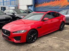 Bild des Angebotes Jaguar XE R-Dynamic SE/Leder/Pano/Shadow/Matrix/Kam/Key