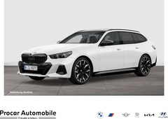 Bild des Angebotes BMW 550 e xDrive Touring M Sport Pro HuD+AHK+Pano+Bowers&W