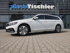Bild des Angebotes VW Passat Variant GTE Plug-In-Hybrid NAVI DAB+ Lenkradheizung ACC