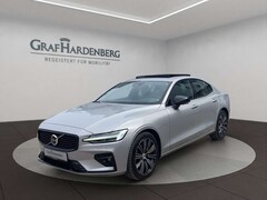 Bild des Angebotes Volvo S60 Lim. Ultimate Dark PANO / NAVI / RADIO / SHZ / ...