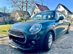 Bild des Angebotes MINI Cooper D Kombilimo*inklusive Fahrradträger*5 Türen*Leder