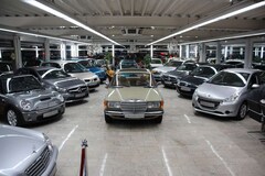 Bild des Angebotes Mercedes-Benz 240 D W123 *H-Zulassung*Schiebedach*Scheck-Heft*