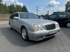 Bild des Angebotes Mercedes-Benz E 240 T AUTOMATIK SCHIEBEDACH
