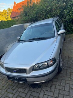 Bild des Angebotes Volvo V70 V70 2.4 Comfort