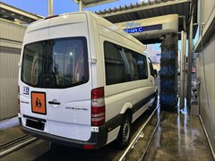 Bild des Angebotes Mercedes-Benz Sprinter 313 CDI (BlueTec) Rollstuhlausstattung , 9 Drehstühle, Klima 7G-TRONIC Plus