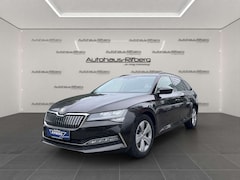 Bild des Angebotes Skoda Superb IV COMBI AMBITION 1.4 TSI/DSG/AHK/PANO/17