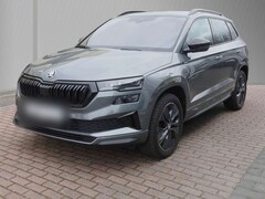 Bild des Angebotes Skoda Karoq 2.0 TSI DSG 4x4 Sportline Pano Navi+VC PACC RFK...